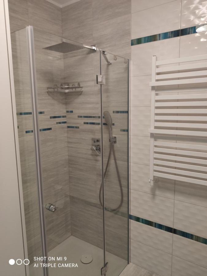 Apartament Szafir W Budynku Basenowym Morska Klifowa Rewal Exterior photo