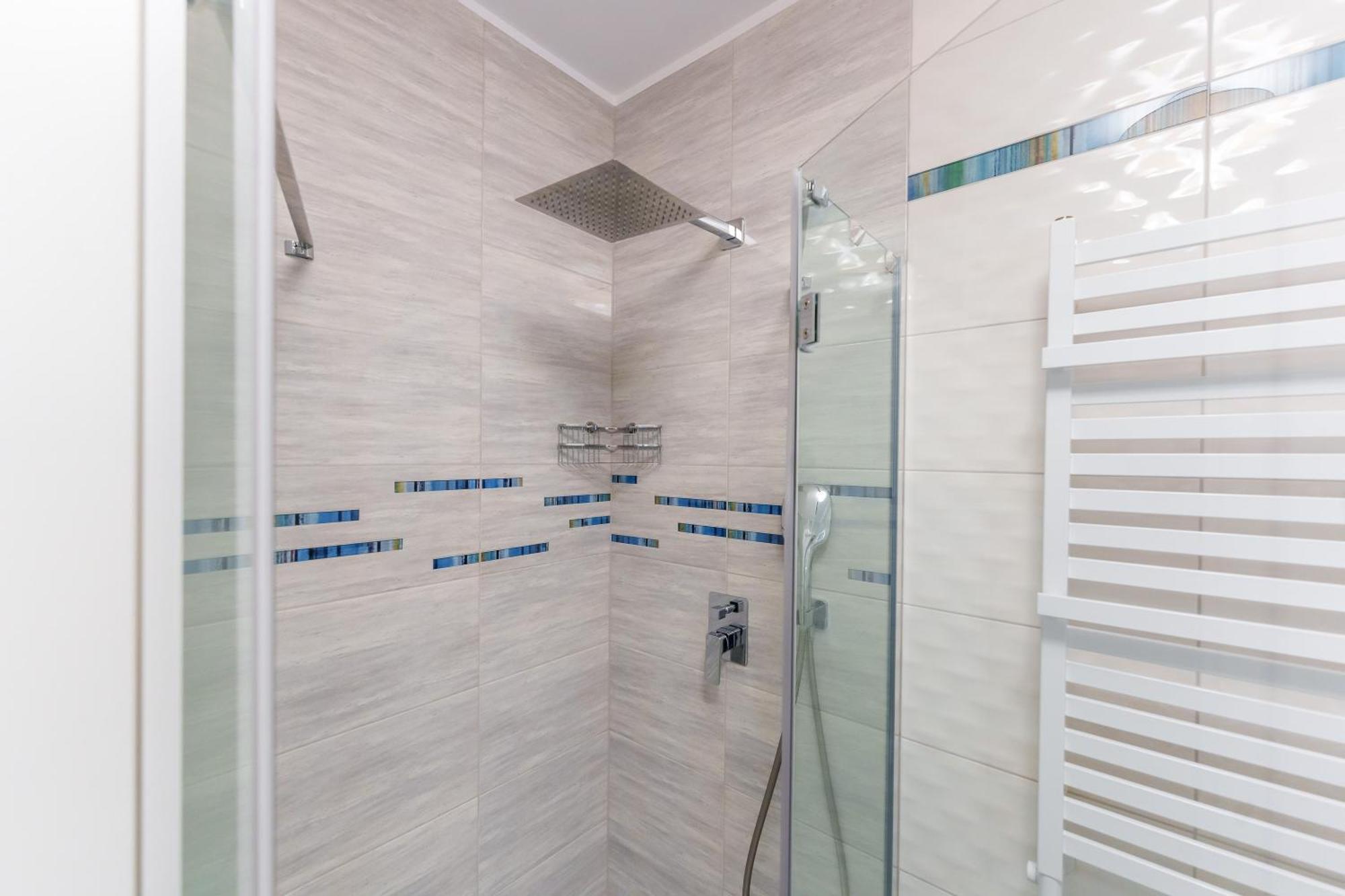 Apartament Szafir W Budynku Basenowym Morska Klifowa Rewal Exterior photo